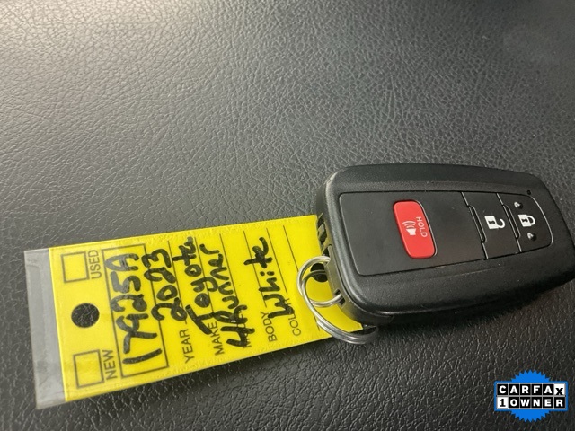 Vehicle image 31 of 32