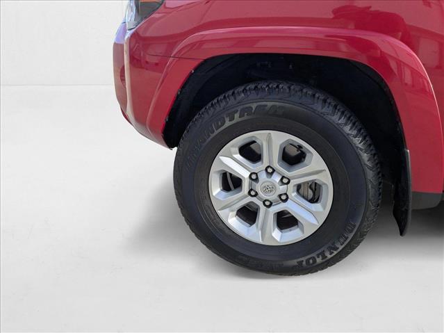 Vehicle image 10 of 26