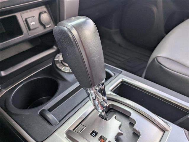 Vehicle image 23 of 26