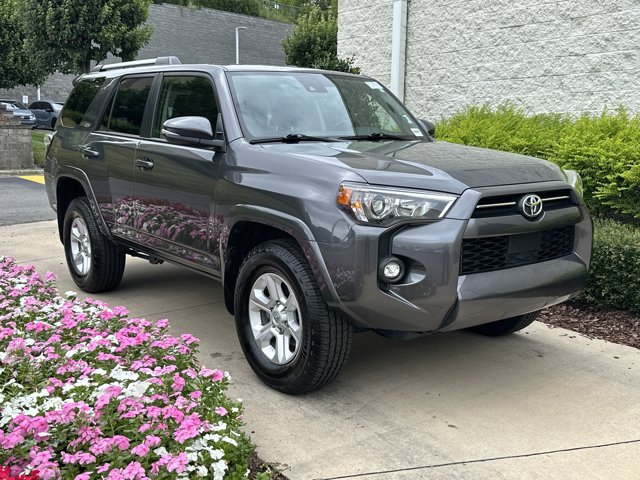 Vehicle image 4 of 37