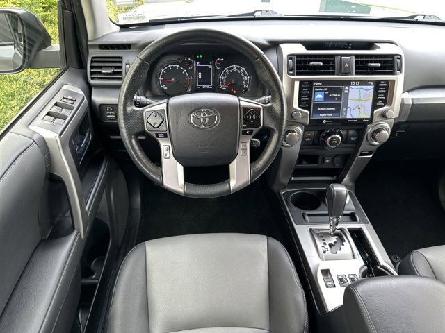 Vehicle image 19 of 37