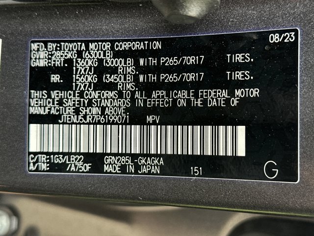 Vehicle image 34 of 37