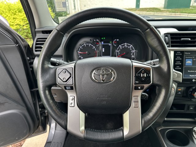 Vehicle image 22 of 37