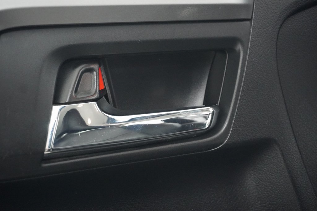 Vehicle image 15 of 23