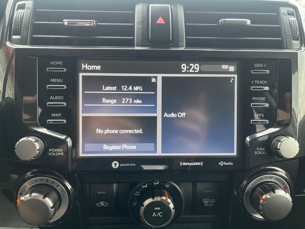 Vehicle image 24 of 33