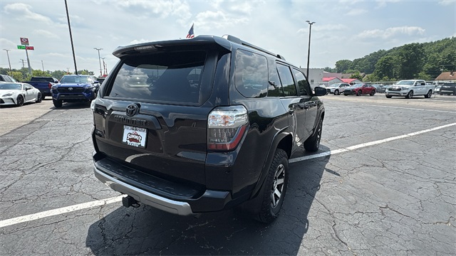 Vehicle image 4 of 29