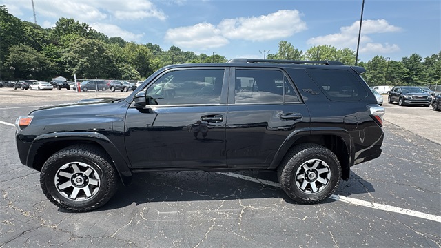 Vehicle image 2 of 29