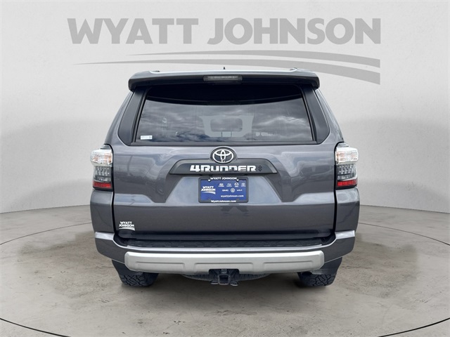 Vehicle image 6 of 28