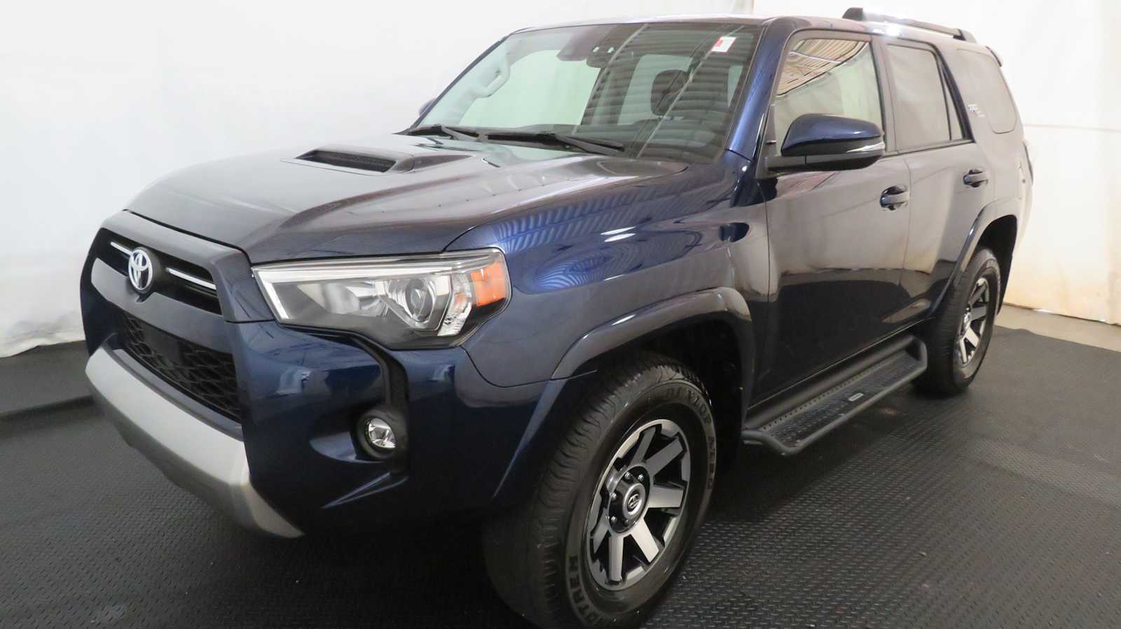 Vehicle image 2 of 41
