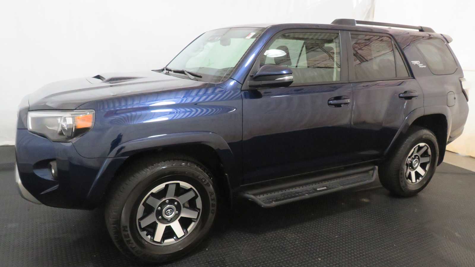 Vehicle image 3 of 41