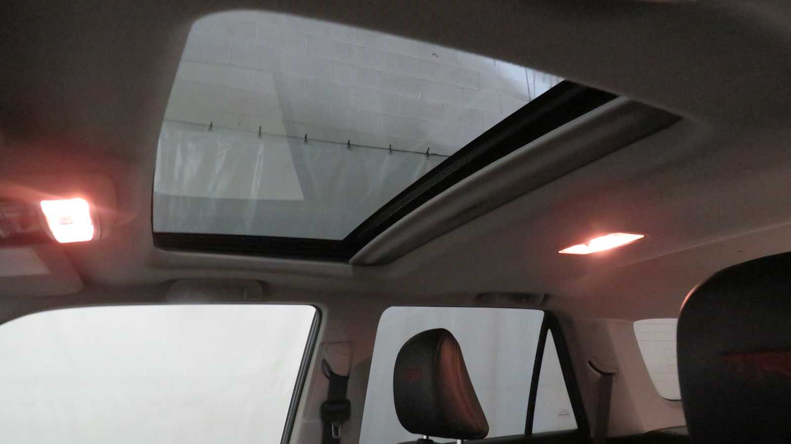 Vehicle image 40 of 41