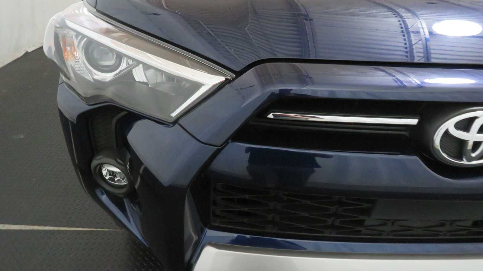 Vehicle image 26 of 41