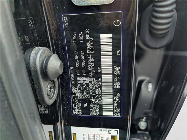 Vehicle image 22 of 23