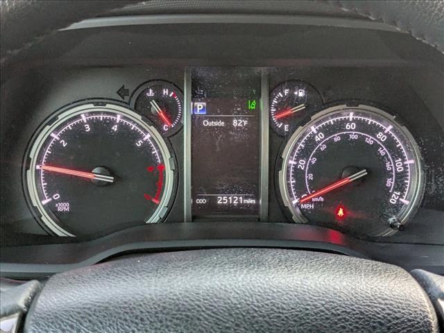 Vehicle image 19 of 23