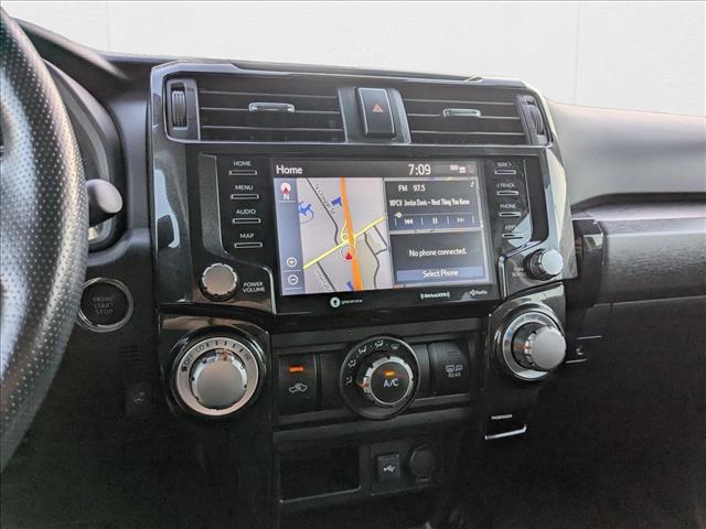 Vehicle image 21 of 23