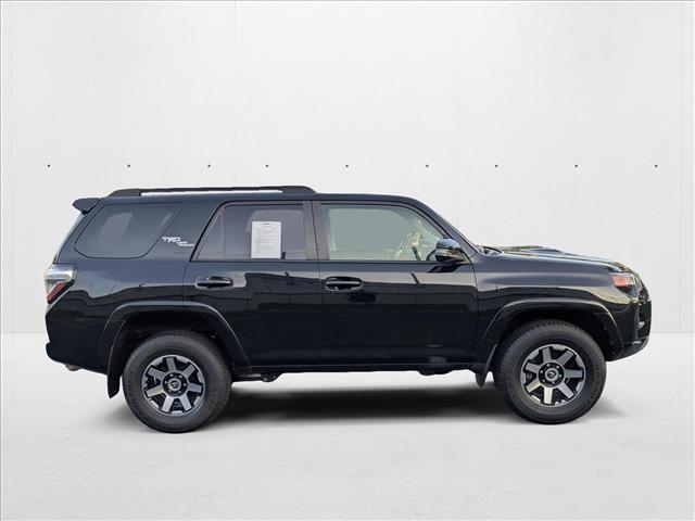Vehicle image 4 of 23