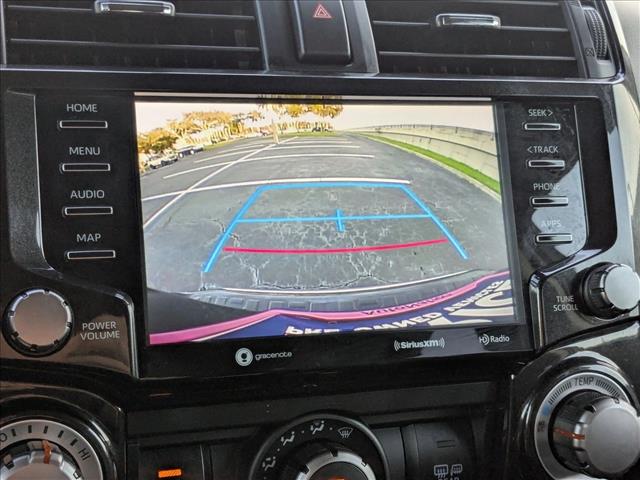 Vehicle image 20 of 23