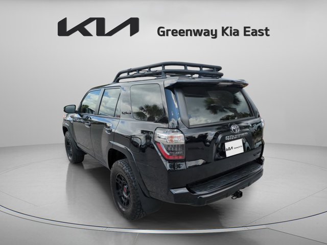 Vehicle image 8 of 30
