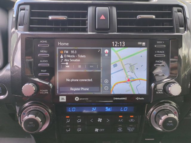 Vehicle image 18 of 30
