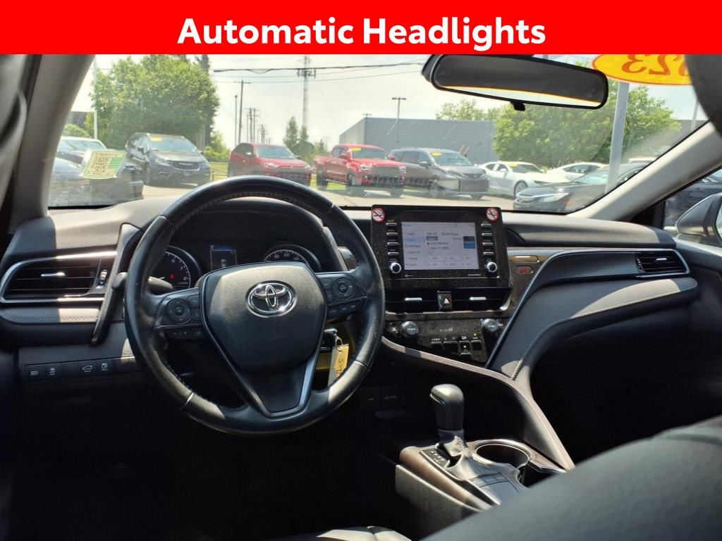 Vehicle image 11 of 26