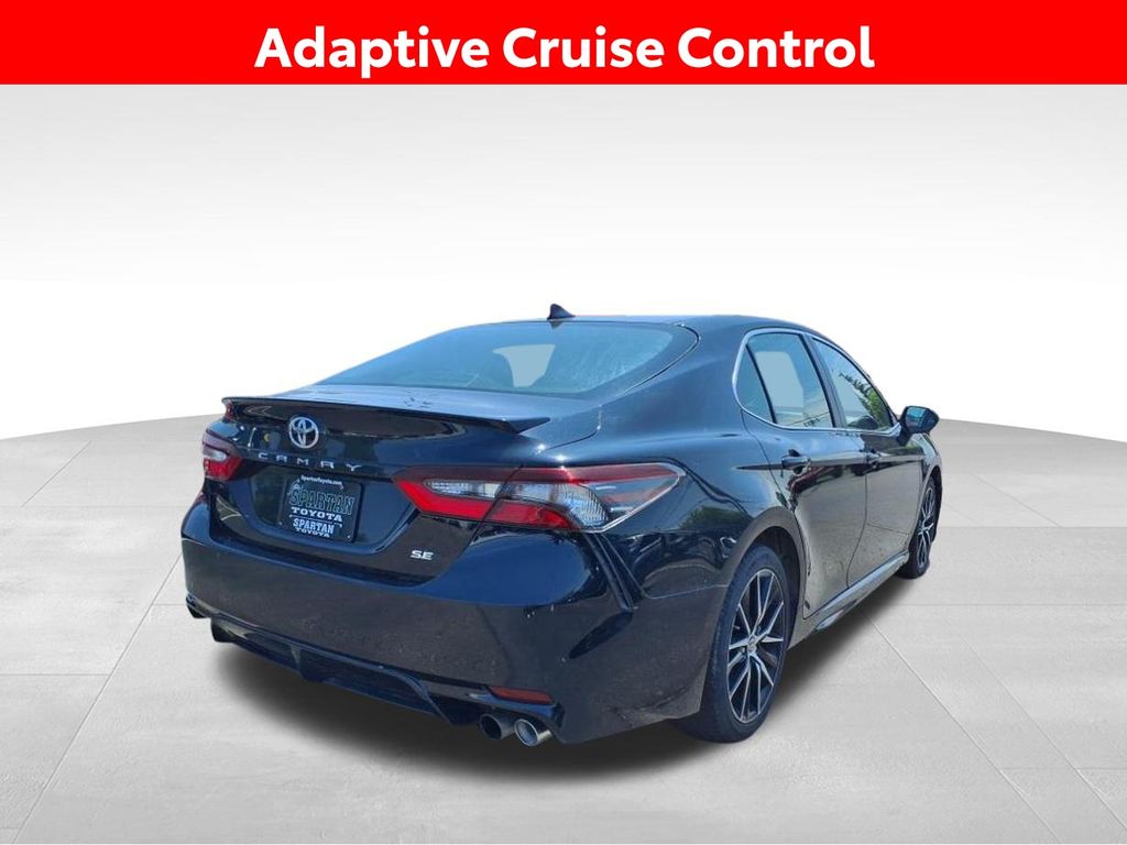 Vehicle image 4 of 26