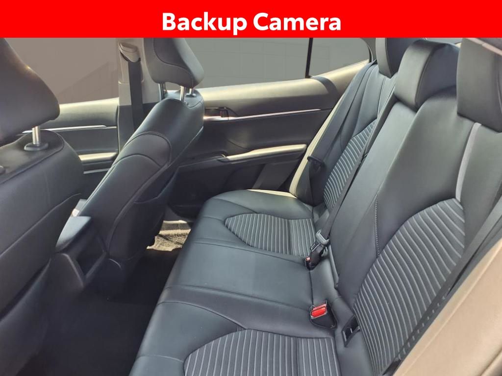Vehicle image 9 of 26