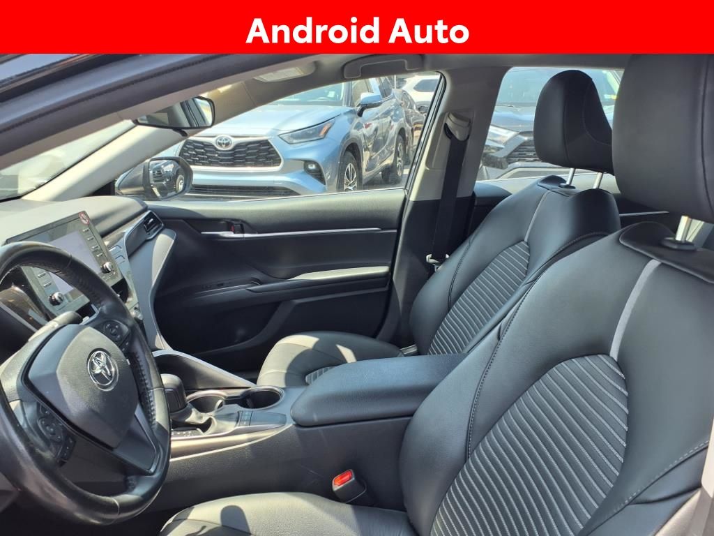 Vehicle image 10 of 26