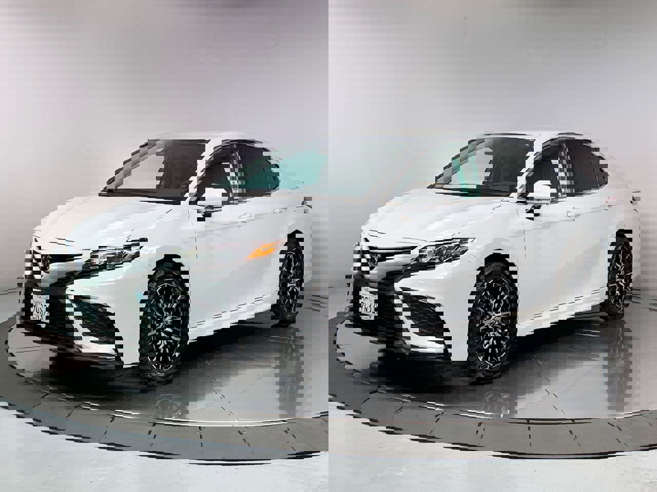 Vehicle image 2 of 33