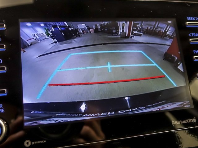 Vehicle image 18 of 29
