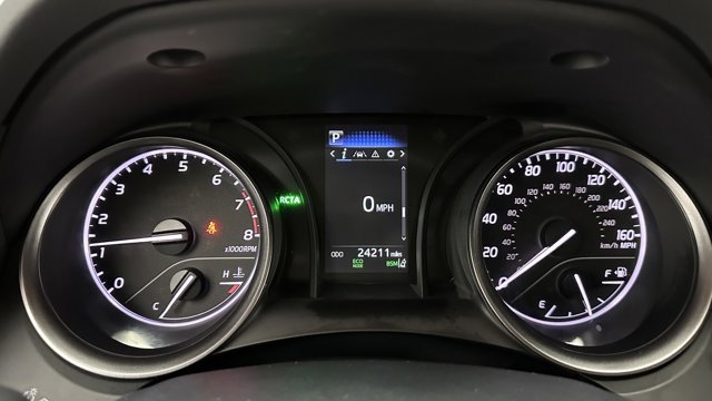 Vehicle image 11 of 34