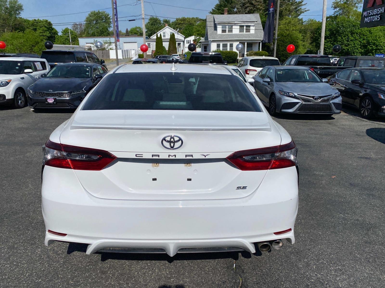Vehicle image 5 of 20