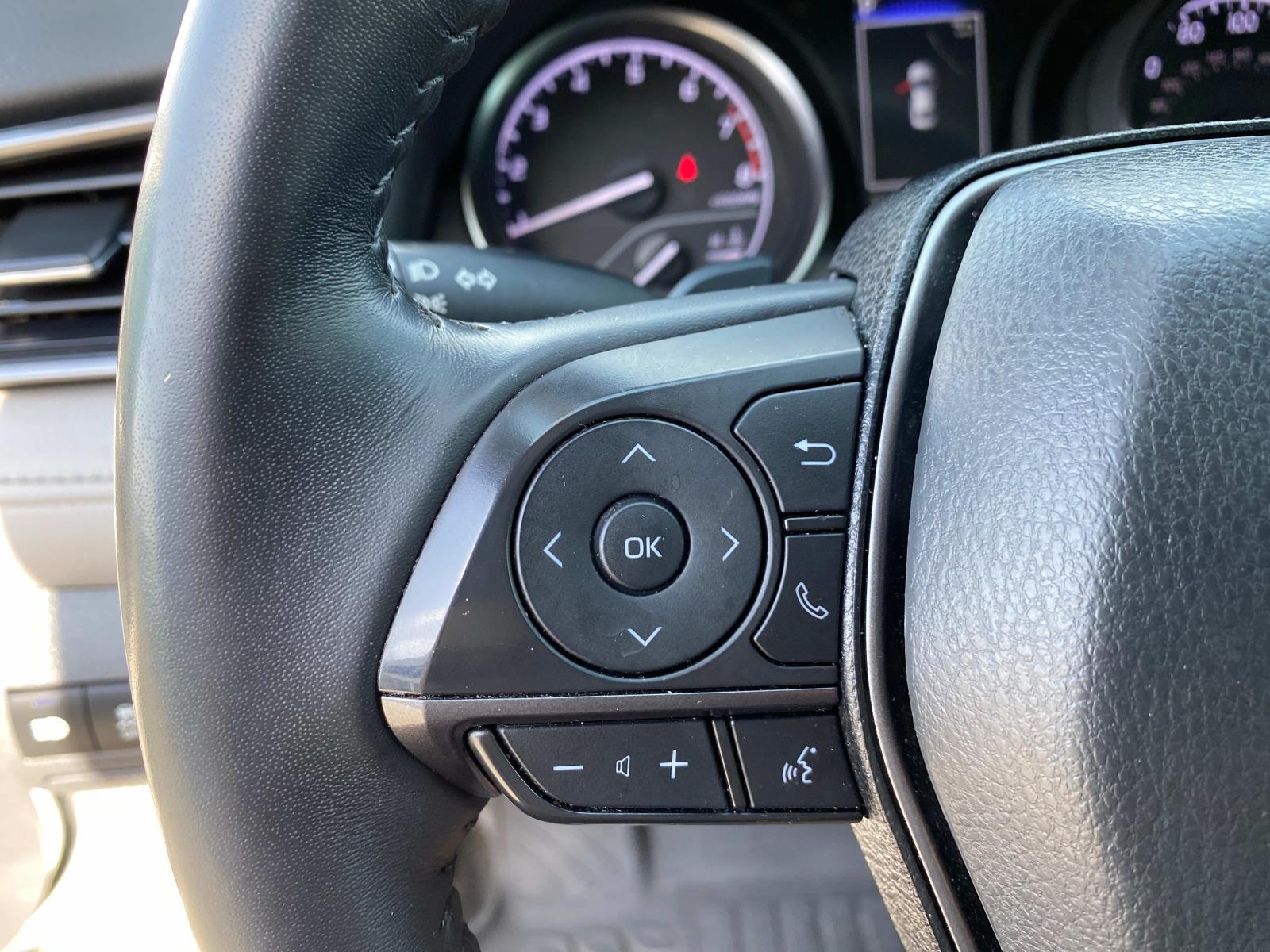 Vehicle image 15 of 20
