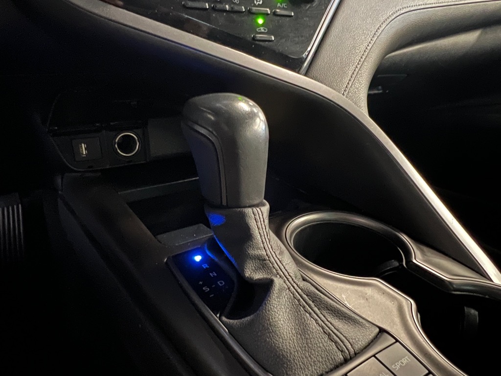 Vehicle image 15 of 23