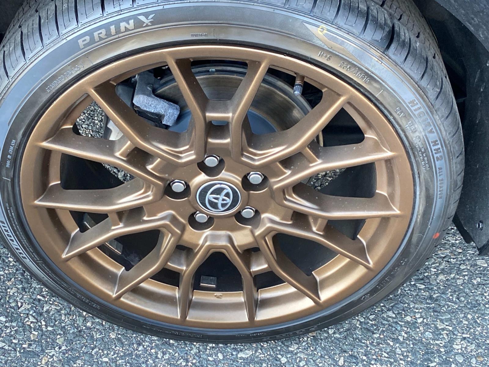 Vehicle image 24 of 28