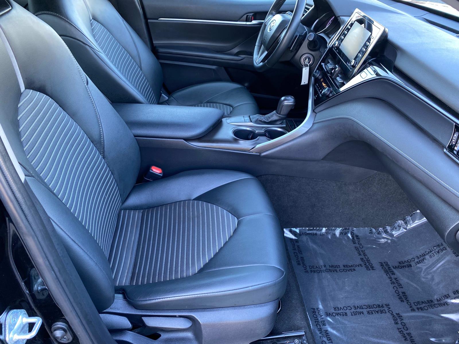 Vehicle image 22 of 28