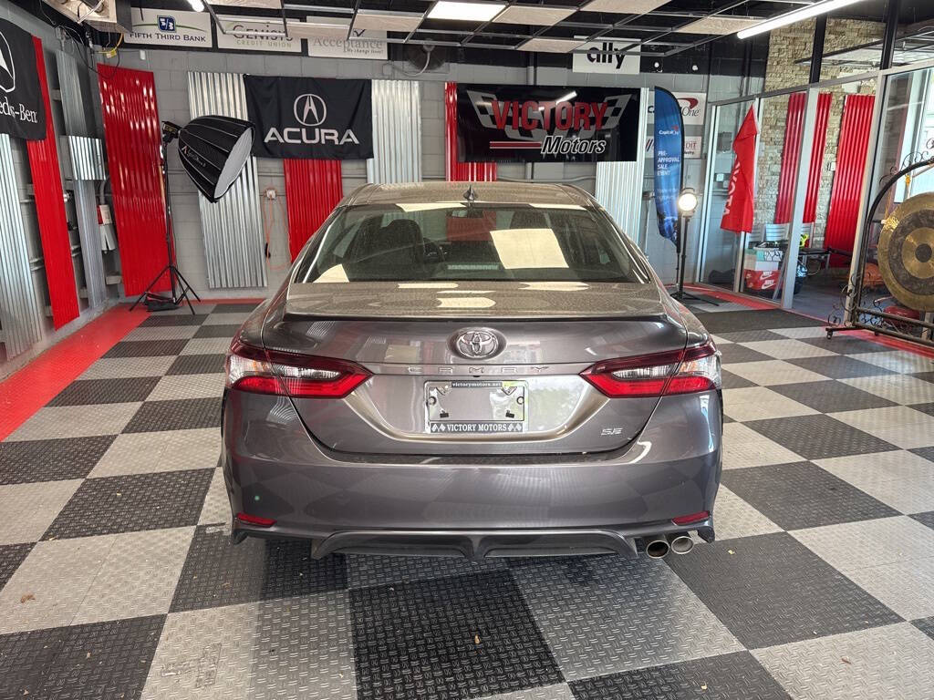Vehicle image 9 of 27