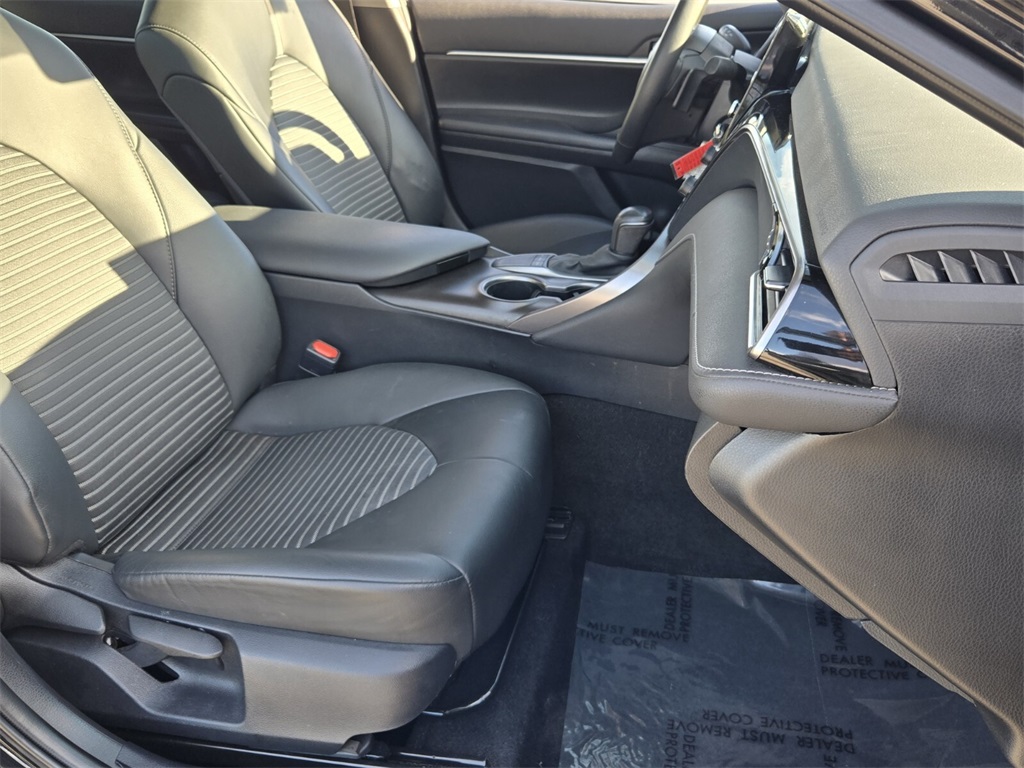 2023 Toyota Camry Image 12 of 27