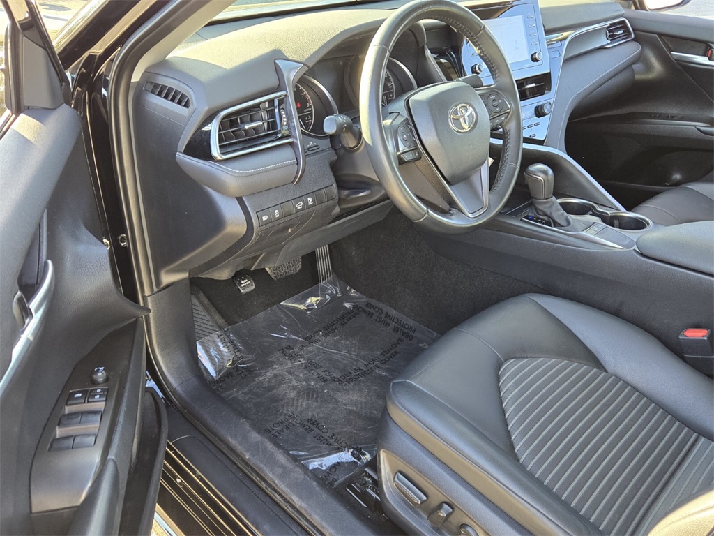 2023 Toyota Camry Image 16 of 27