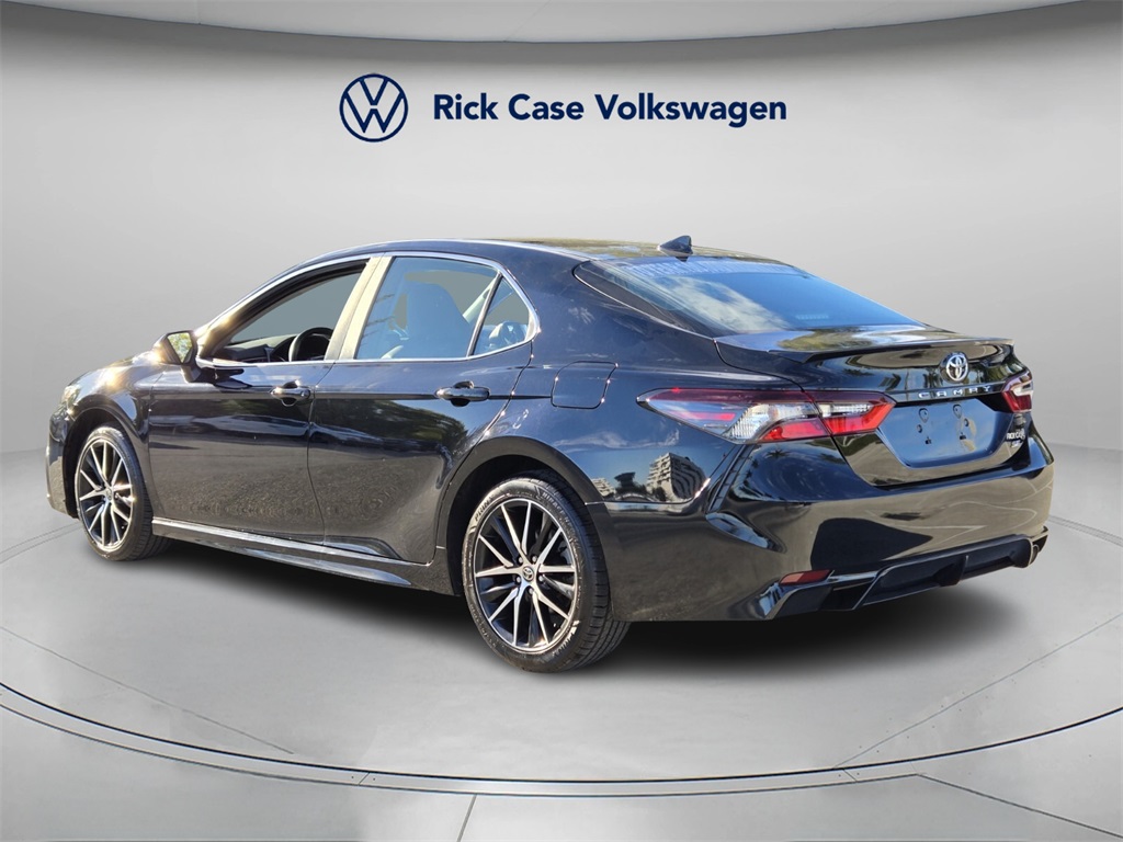 2023 Toyota Camry Image 7 of 27