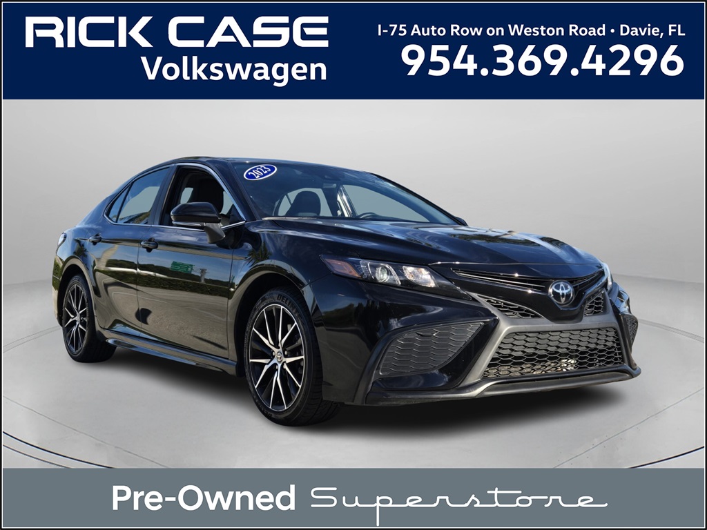 2023 Toyota Camry Image 3 of 27