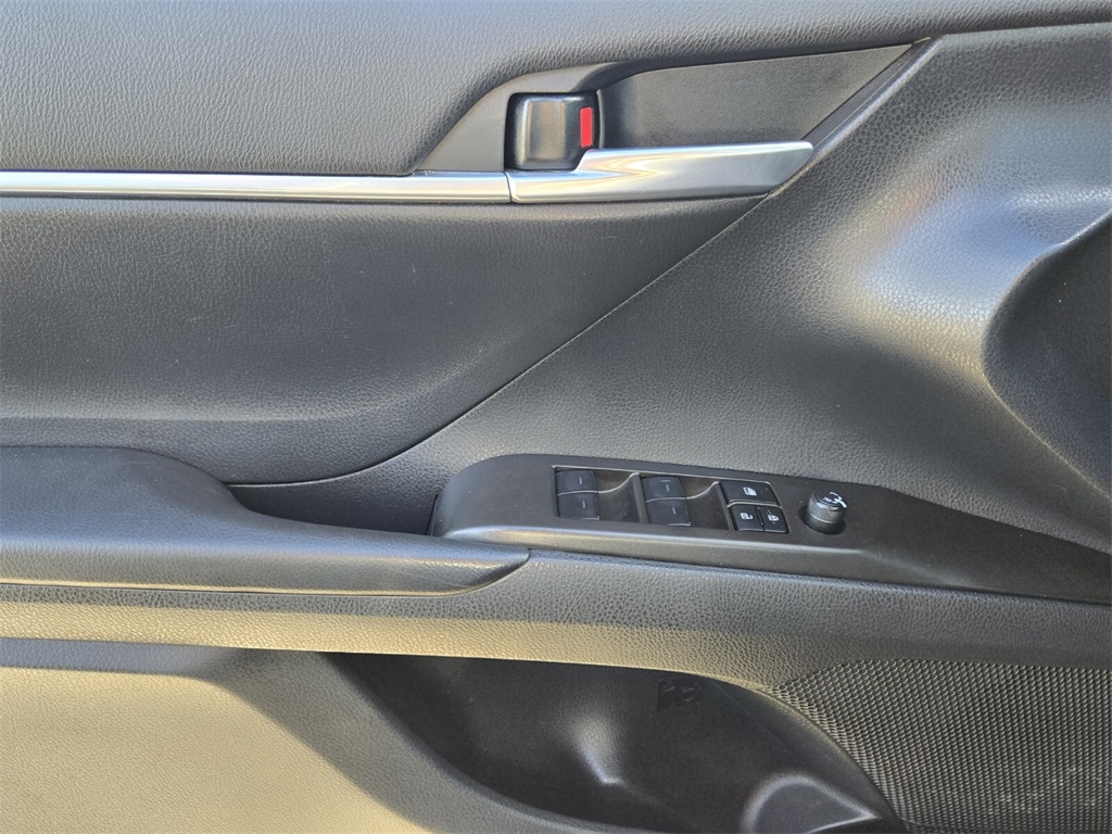 2023 Toyota Camry Image 22 of 27