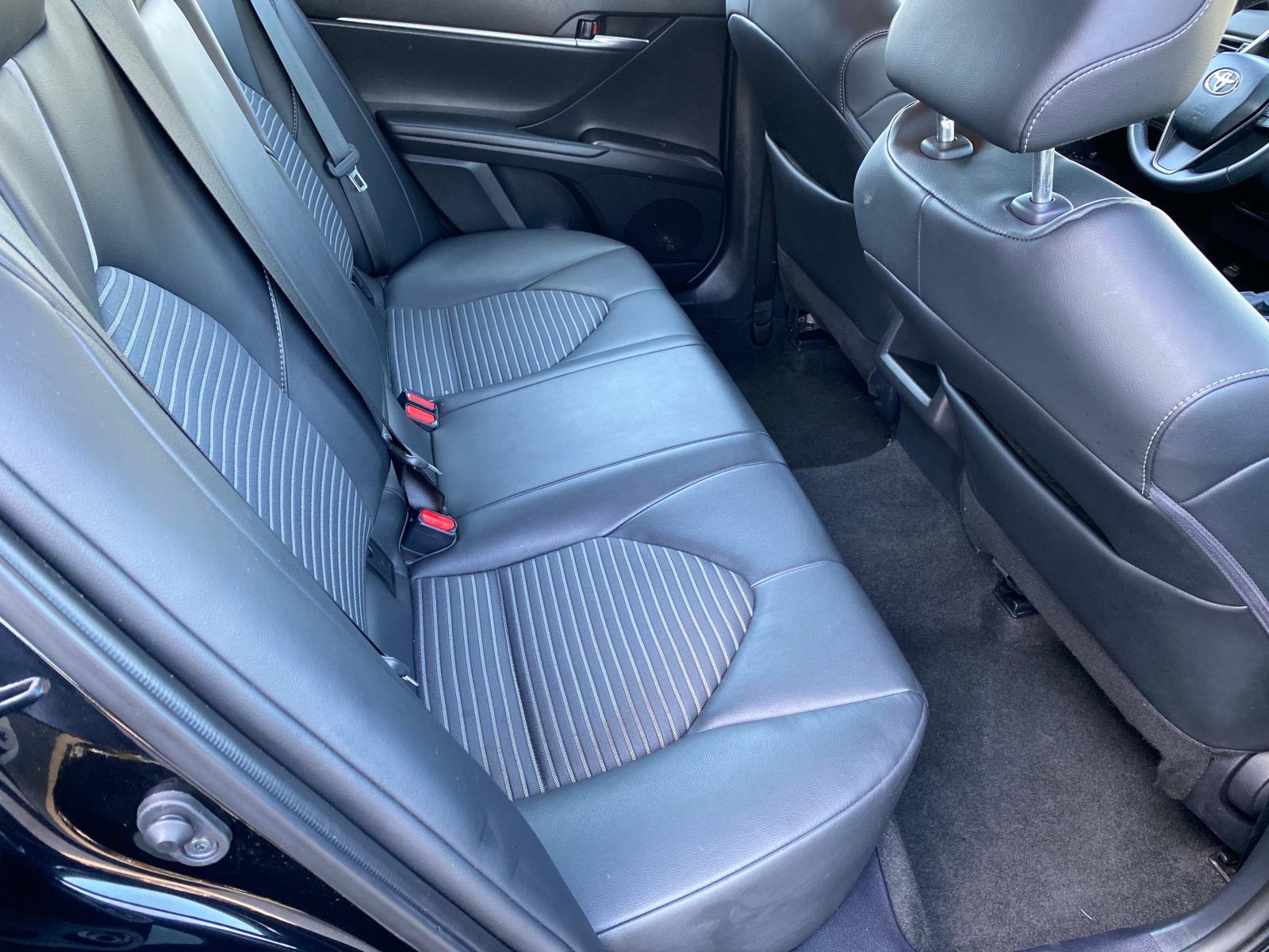 Vehicle image 24 of 29
