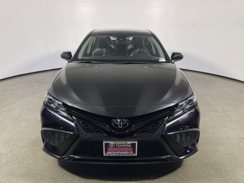 2023 Toyota Camry SE Image 3 of 30