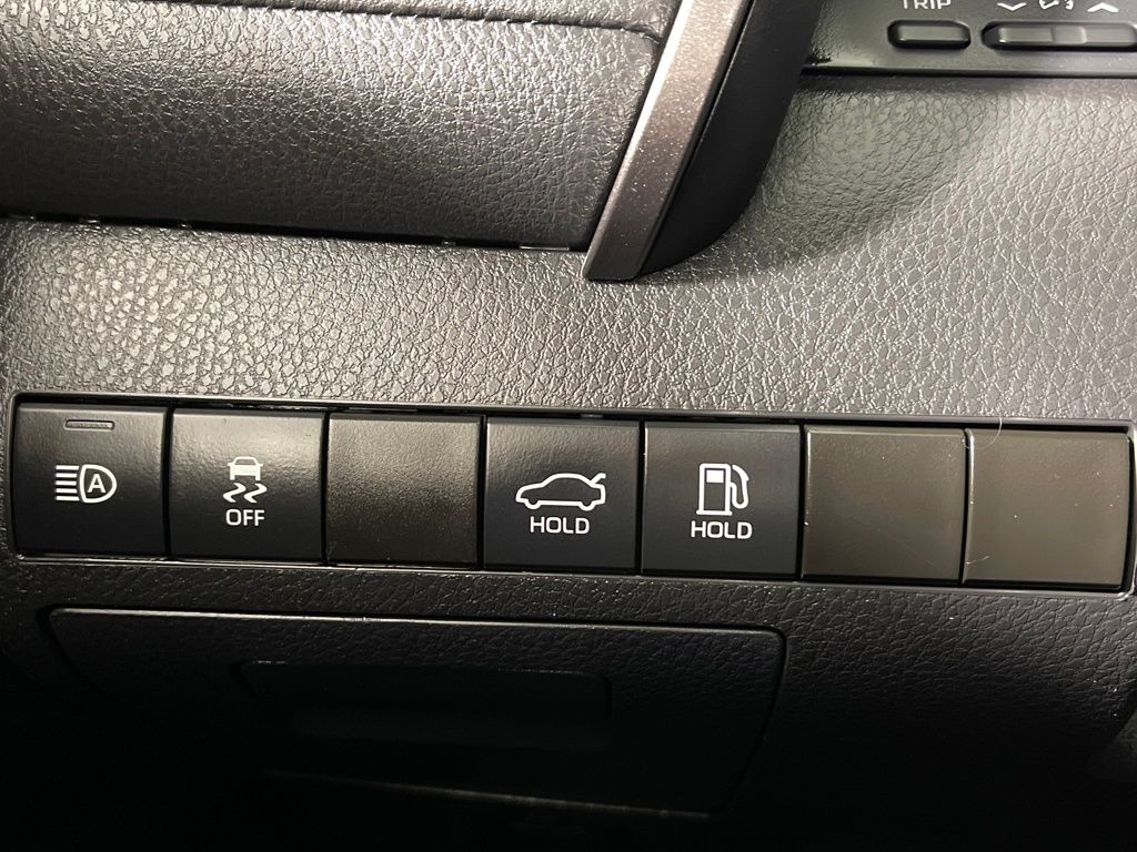 2023 Toyota Camry SE Image 25 of 30