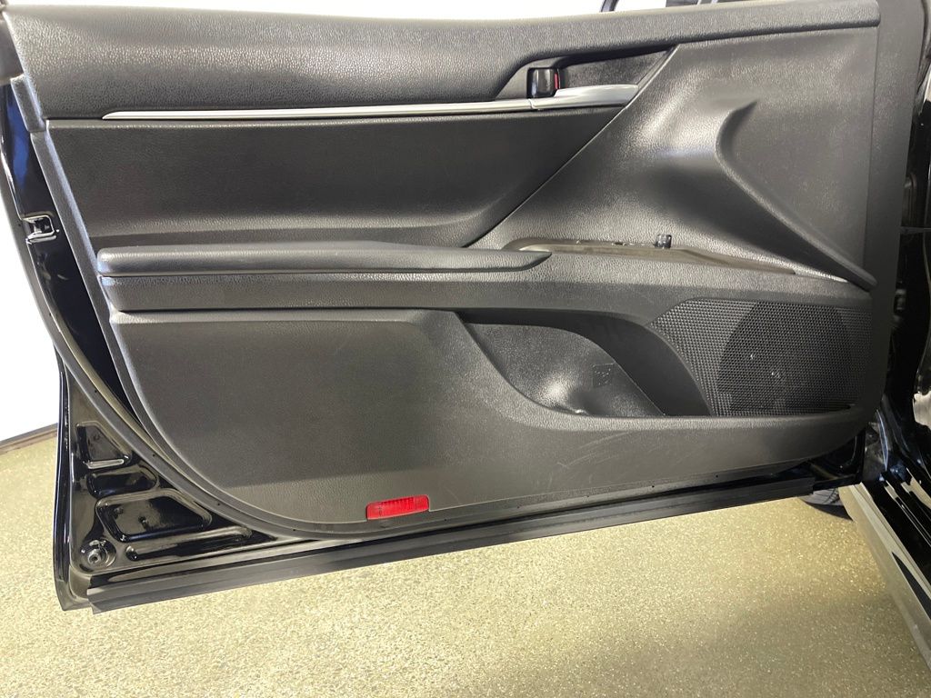 2023 Toyota Camry SE Image 21 of 30