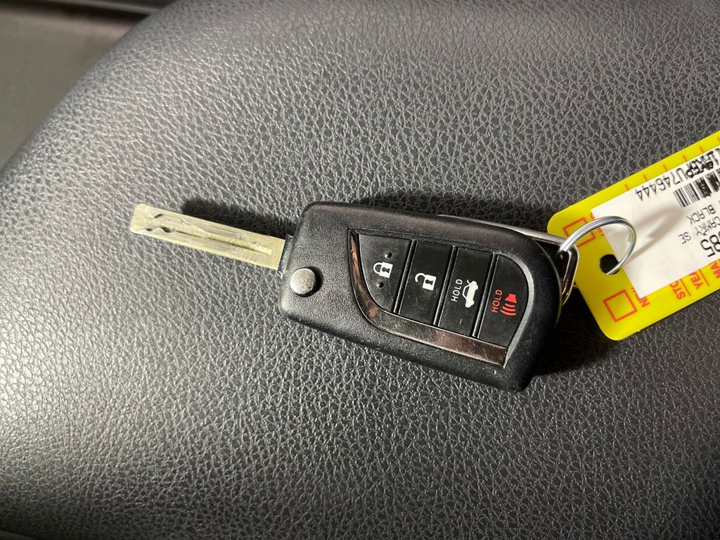 2023 Toyota Camry SE Image 24 of 30