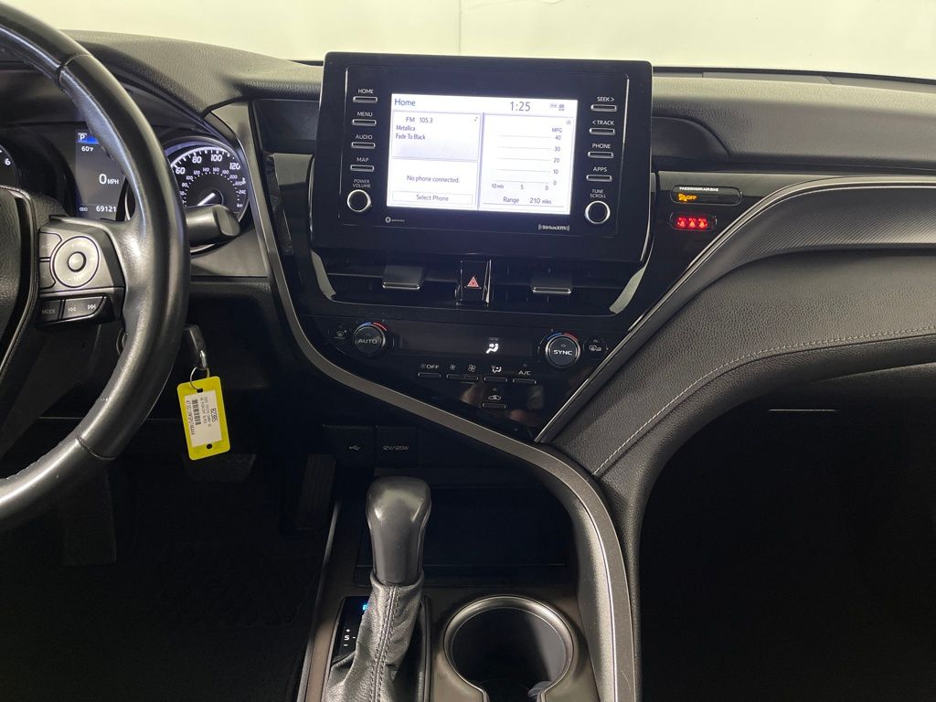 2023 Toyota Camry SE Image 15 of 30