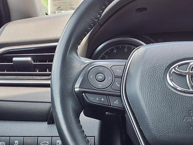 Vehicle image 16 of 23