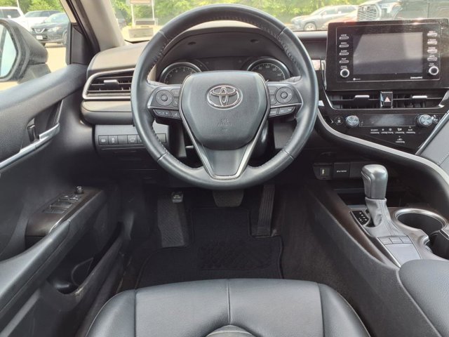 Vehicle image 14 of 23