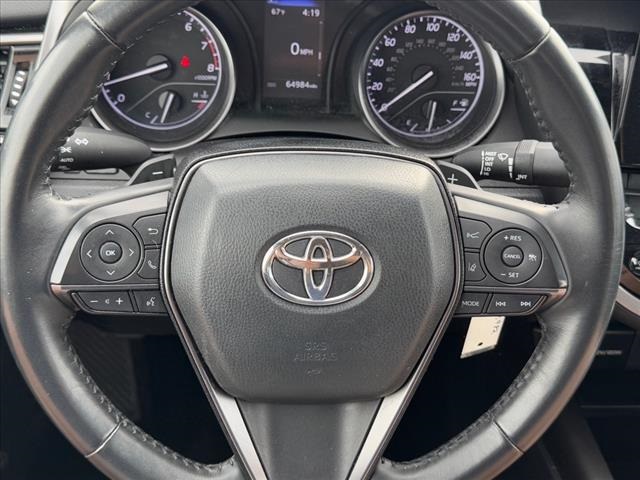 Vehicle image 17 of 23